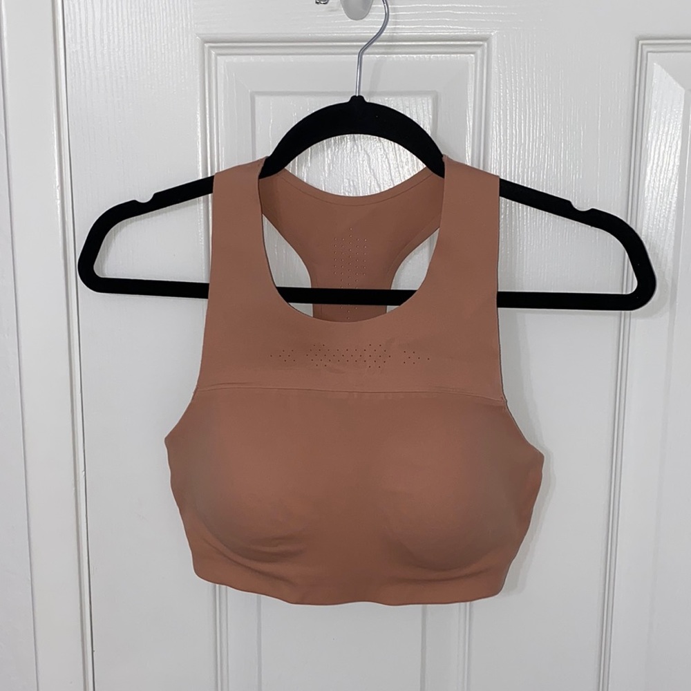 Light pink sports bra. Size S. Purchased from Nordstrom Rack. Brand: Chantelle